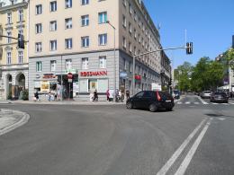 Przypominamy o zamkniętym skrzyżowaniu przy centrum Opole Główne. Patrzmy na znaki!
