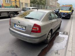 Kolizja pojazdów na ulicy Niemodlińskiej w Opolu. Są utrudnienia