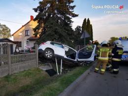 Częstochowa: O włos od tragedii. Pijany kierowca wjechał do piaskownicy