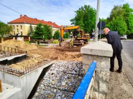 Stalowa kładka przy moście w Turawie prawie gotowa!