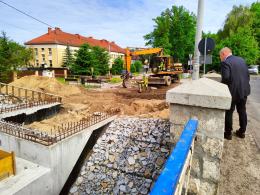 Stalowa kładka przy moście w Turawie prawie gotowa!