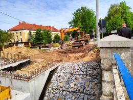 Stalowa kładka przy moście w Turawie prawie gotowa!