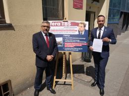 Janusz Kowalski składa zawiadomienie do Prokuratury. Chodzi o mieszkania Arkadiusza Wiśniewskiego