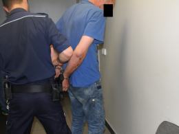 Zatrzymani za kradzież karty bankomatowej