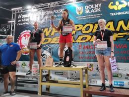 Opolska dzielnicowa z kolejnymi trofeami w martwym ciągu
