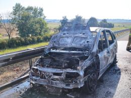 Samochód osobowy spłonął na autostradzie A4