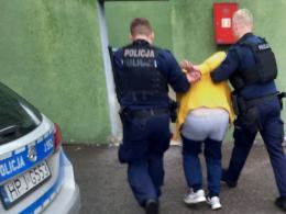 Chciał ukryć się przed policjantami w krzakach