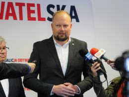 Politycy Platformy składają wniosek o dymisję Janusza Kowalskiego