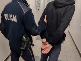 Policjanci z Grodkowa zatrzymali 36-latka podejrzanego o posiadanie amfetaminy