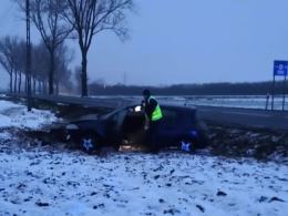 Zmienne warunki na drodze - bądźmy ostrożni