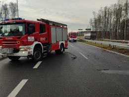 Zderzenie pojazdów na obwodnicy Niemodlina. 3 osoby zostały ranne