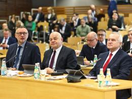 Budżet województwa opolskiego z kilkoma rekordami przyjęty