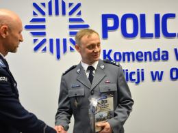 Mł. insp. Maciej Milewski po 30 latach pożegnał się z mundurem