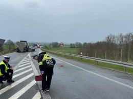 Tragiczny wypadek na obwodnicy Nysy. Zginęły dwie osoby. Droga jest zablokowana