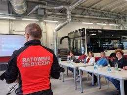 Kontrolerzy biletów MZK szkolą się z pierwszej pomocy. Wypadki zdarzają się często