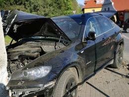Rozbił kradziony samochód i sam zgłosił się na policję