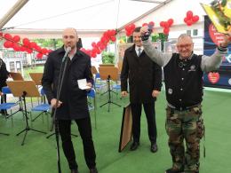 Jurek Owsiak w Opolu. Założyciel WOŚP odebrał odznakę "Za zasługi dla Miasta Opola"