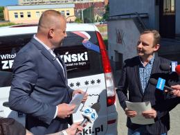 Sprzeczka pod biurem poselskim Janusza Kowalskiego. Chodzi o kłamstwa
