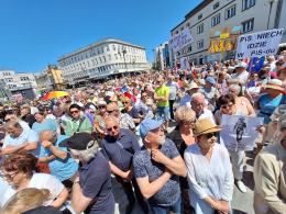 W proteście przeciwko polityce rządu wzięło udział kilkaset osób