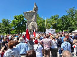 W proteście przeciwko polityce rządu wzięło udział kilkaset osób
