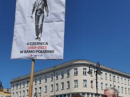 W proteście przeciwko polityce rządu wzięło udział kilkaset osób