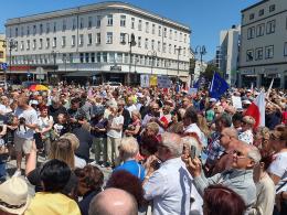 W proteście przeciwko polityce rządu wzięło udział kilkaset osób