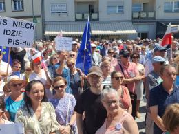 W proteście przeciwko polityce rządu wzięło udział kilkaset osób