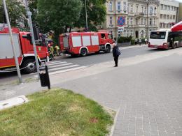 Zderzenie autobusu z osobówką w centrum miasta