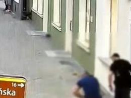 Chuligan zatrzymany w centrum Opola - wyzywał, uderzał i zaczepiał przechodniów