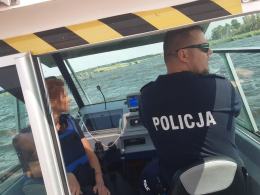 Uratowali osoby z wywróconej żaglówki