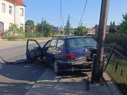 19-latek z zakazem prowadzenia pojazdów, ucieczkę przed policjantami zakończył na ogrodzeniu