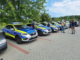 Bezpieczeństwo i ekologia. 10 nowych hybrydowych radiowozów dla opolskiej policji