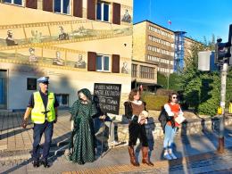 Uliczny teatr o bezpieczeństwie wspólnie z opolskimi policjantami