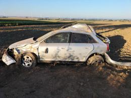 Nie opanował Audi i dachował. 22-latek był pod wpływem amfetaminy