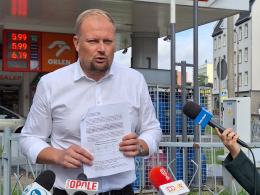 Zembaczyński zawiadamia Prokuraturę. Chodzi o politykę cenową Obajtka