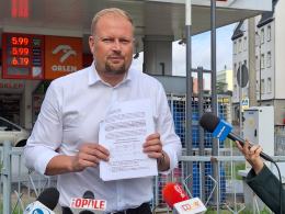 Zembaczyński zawiadamia Prokuraturę. Chodzi o politykę cenową Obajtka
