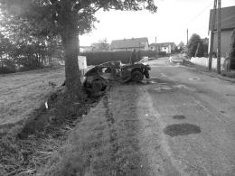 Wypadek w Makowicach. 26-letni kierowca zmarł w szpitalu