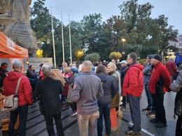 Tak świętowali niedzielny wynik wyborów na placu Wolności