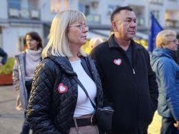 Tak świętowali niedzielny wynik wyborów na placu Wolności