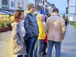 Tak świętowali niedzielny wynik wyborów na placu Wolności
