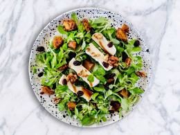 Co catering dietetyczny LOVE catering bierze pod uwagę planując program odżywiania?