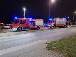 Na rondzie "prosto". Wypadek koło Castoramy