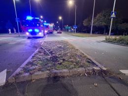 Na rondzie "prosto". Wypadek koło Castoramy