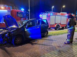 Na rondzie "prosto". Wypadek koło Castoramy