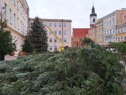 Za blisko 2 tygodnie Jarmark Bożonarodzeniowy. Trwają przygotowania na opolskim rynku