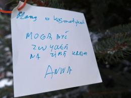 Choinka Życzeń znów przed Talentownią. Można pomóc dzieciom i seniorom