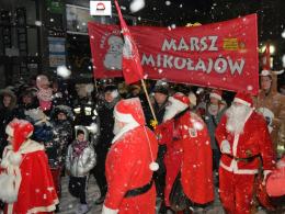 Setki Mikołajów przeszło ulicami Opola