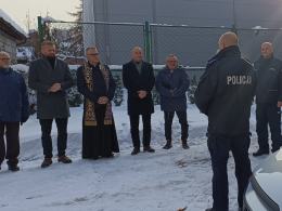 Nowy radiowóz dla policjantów z Lewina Brzeskiego