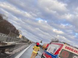 Wypadek na autostradzie A4. Bus najechał na ciężarówkę