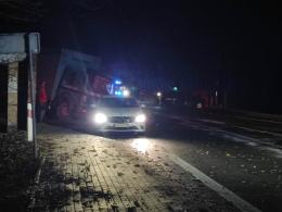 Czołowe zderzenie na DK94. Droga zablokowana